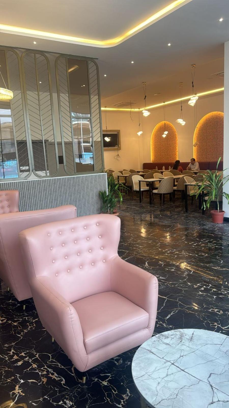 Grand Continent Hotel Gachibowli Near Us Consulate ภายนอก รูปภาพ